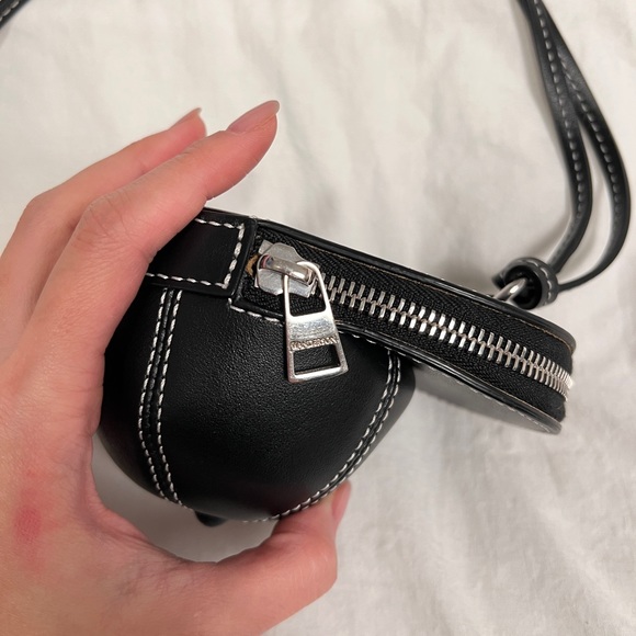 J.W. Anderson nano cap leather mini bag black crossbody - Picture 9 of 12